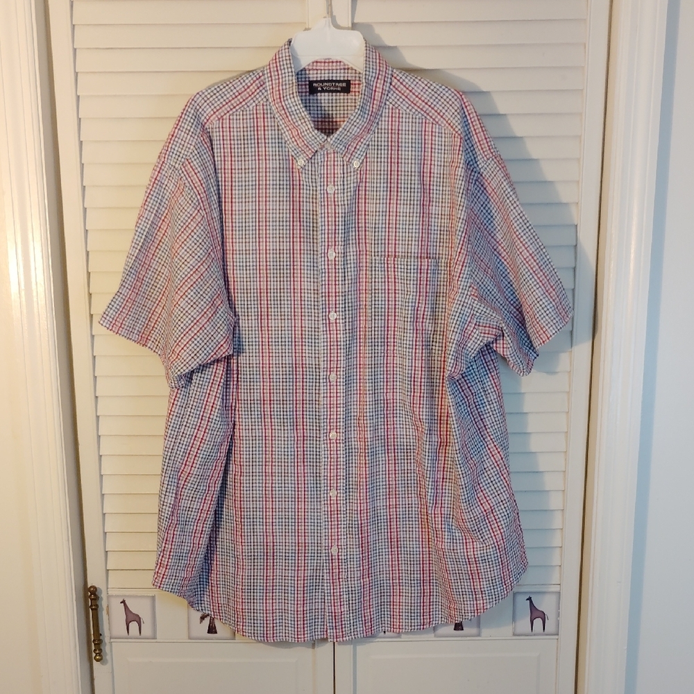 Roundtree & Yorke Red and Blue Plaid Button Down Shirt
